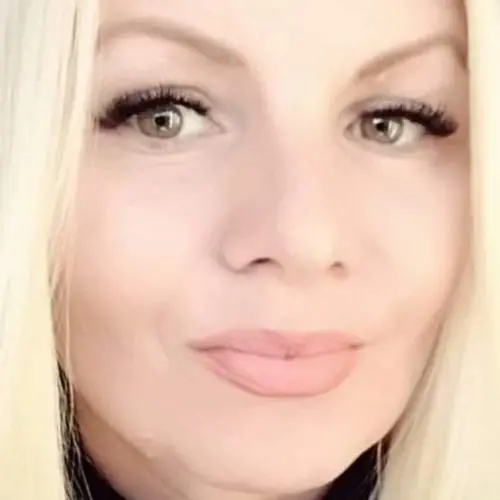 lilarosa image 1